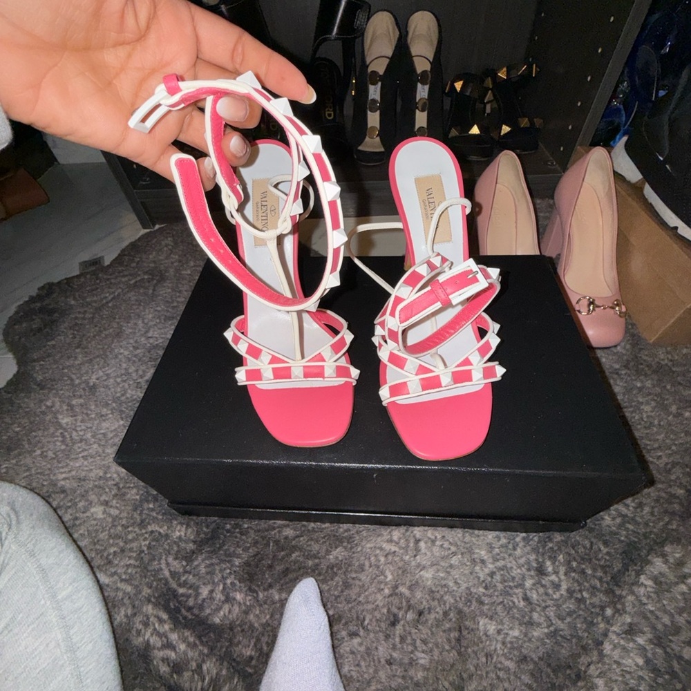 Valentino stud pink heels